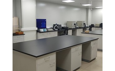 怎樣的實驗室家具契合人體工程學(xué)？山西艾德沃思小編告訴您